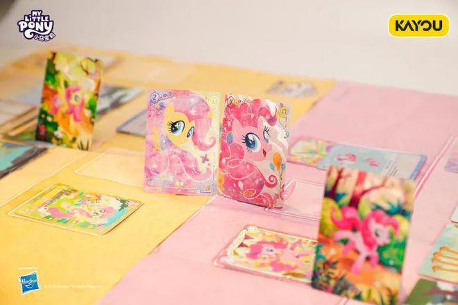 题材TCG想要让更多中国年轻人入坑pg电子模拟器免费试玩卡游的三国(图8)